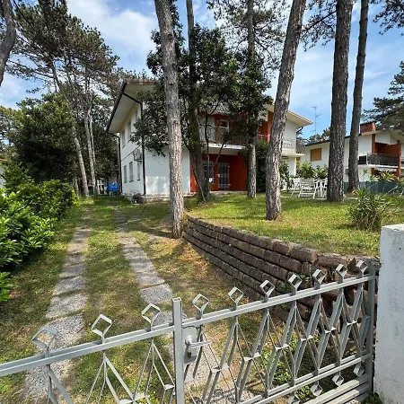 Casa Al Mare Con Giardino E Parcheggio Privato! Lignano Sabbiadoro