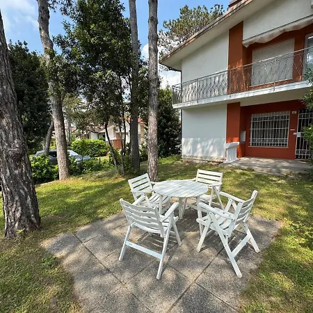 Giardino Privato E Tranquillo Con Parcheggio Incluso